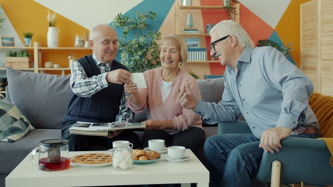 senior discussing insurance
